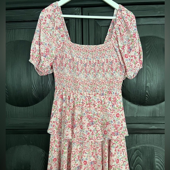 Pink Floral Tiered Maxi Dress with Smocked Bodice and Puff Sleeves - Picture 6 of 7